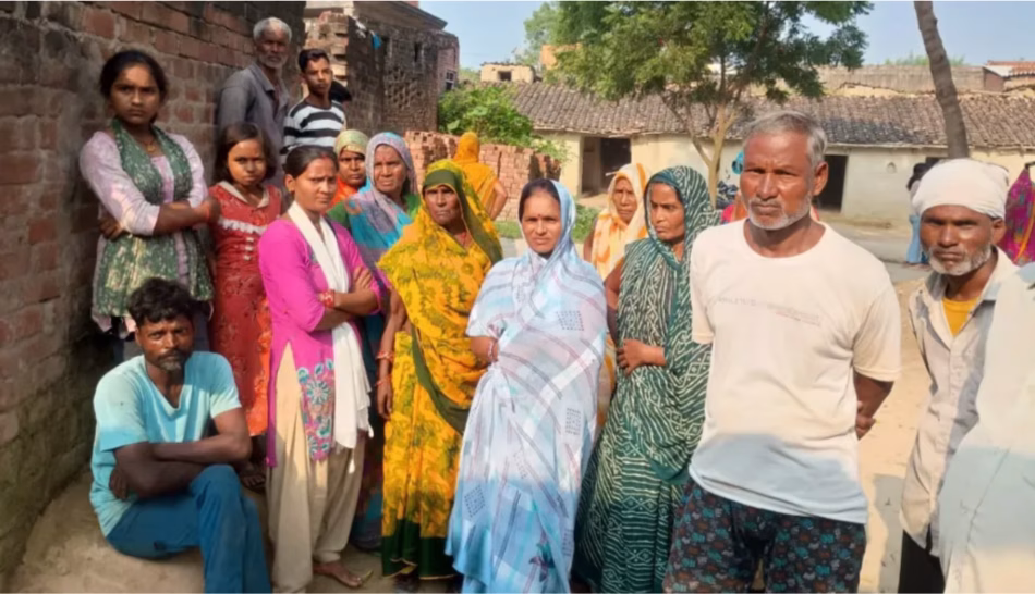 रायबरेली में खेत के रास्ते पर मिला महिला का शव, सिर पर मिले चोट के निशान