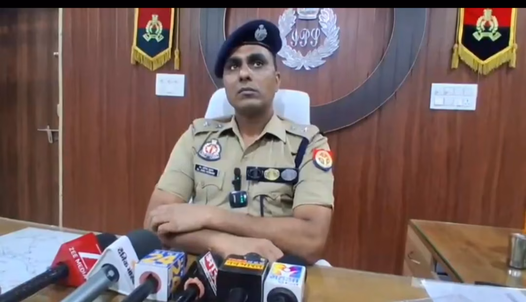 टाइगर श्रॉफ फायरिंग केस: आजमगढ़ और सीतापुर की दो युवतियां हथियार सप्लाई के आरोप में गिरफ्तार